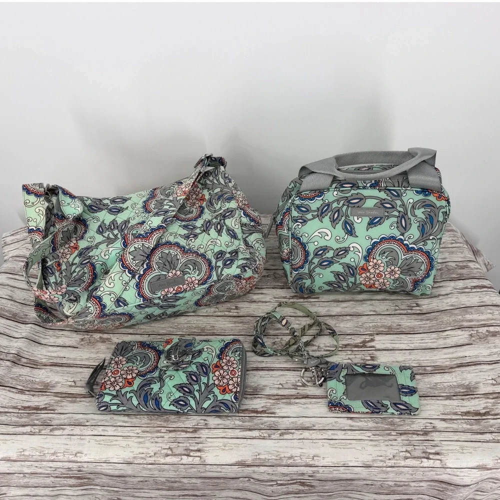 Vera Bradley Fan Flowers 4PC Set Crossbody Bag, LunchBag, Wallet & Lanyard ID